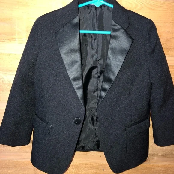 Tuxedo jacket black with white dress shirt size 4 Nautica